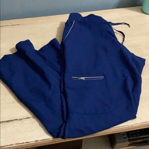 Healing hands 360 navy blue scrub set